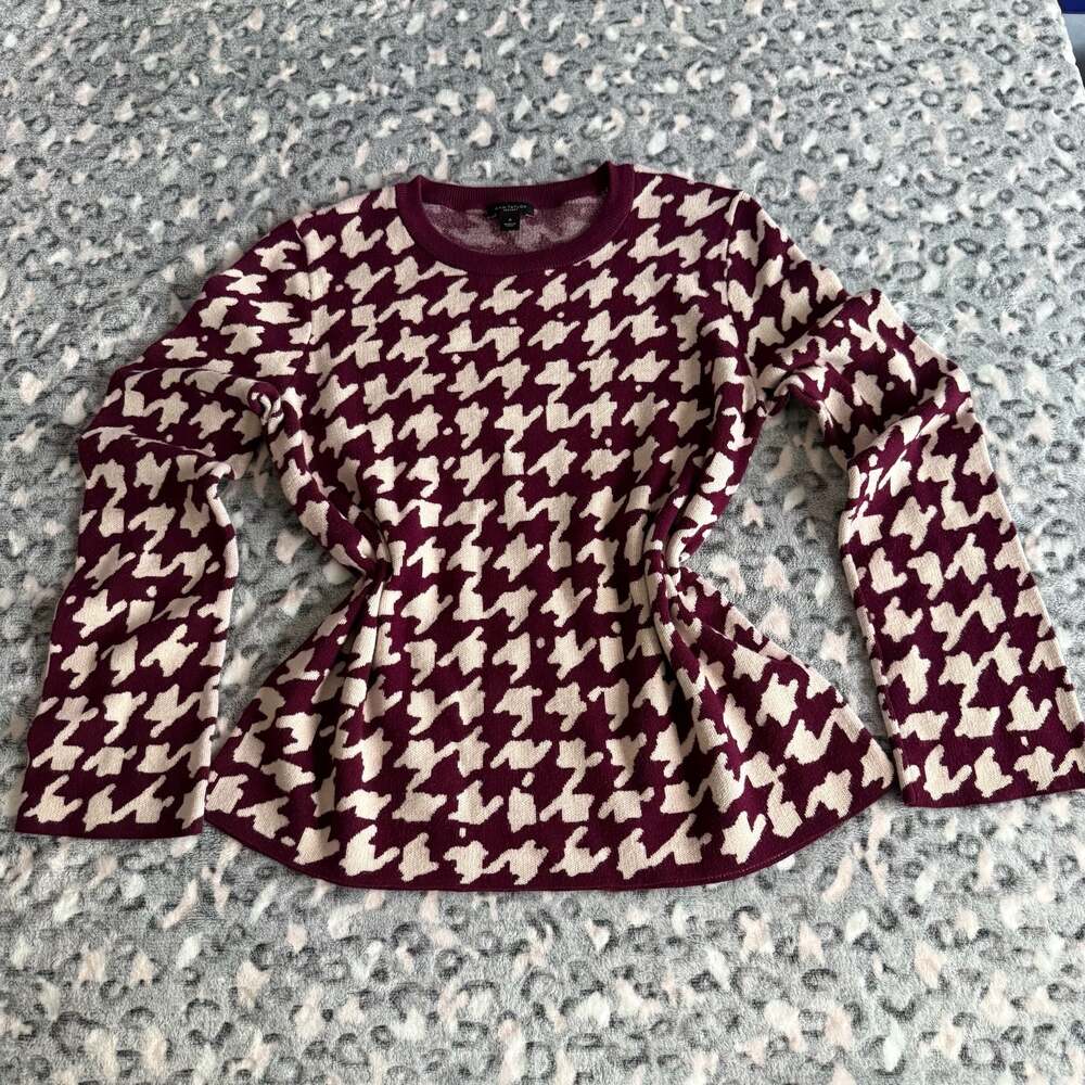 Ann Taylor Factory Burgundy White Houndstooth Crewneck Sweater Size M